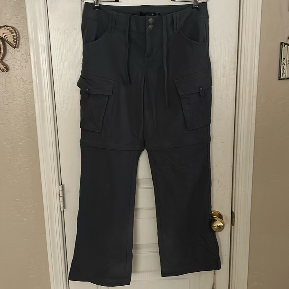 Prana Gray Capri zip off to shorts